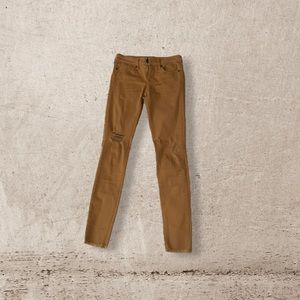 Aeropostale Khaki pants 🦌